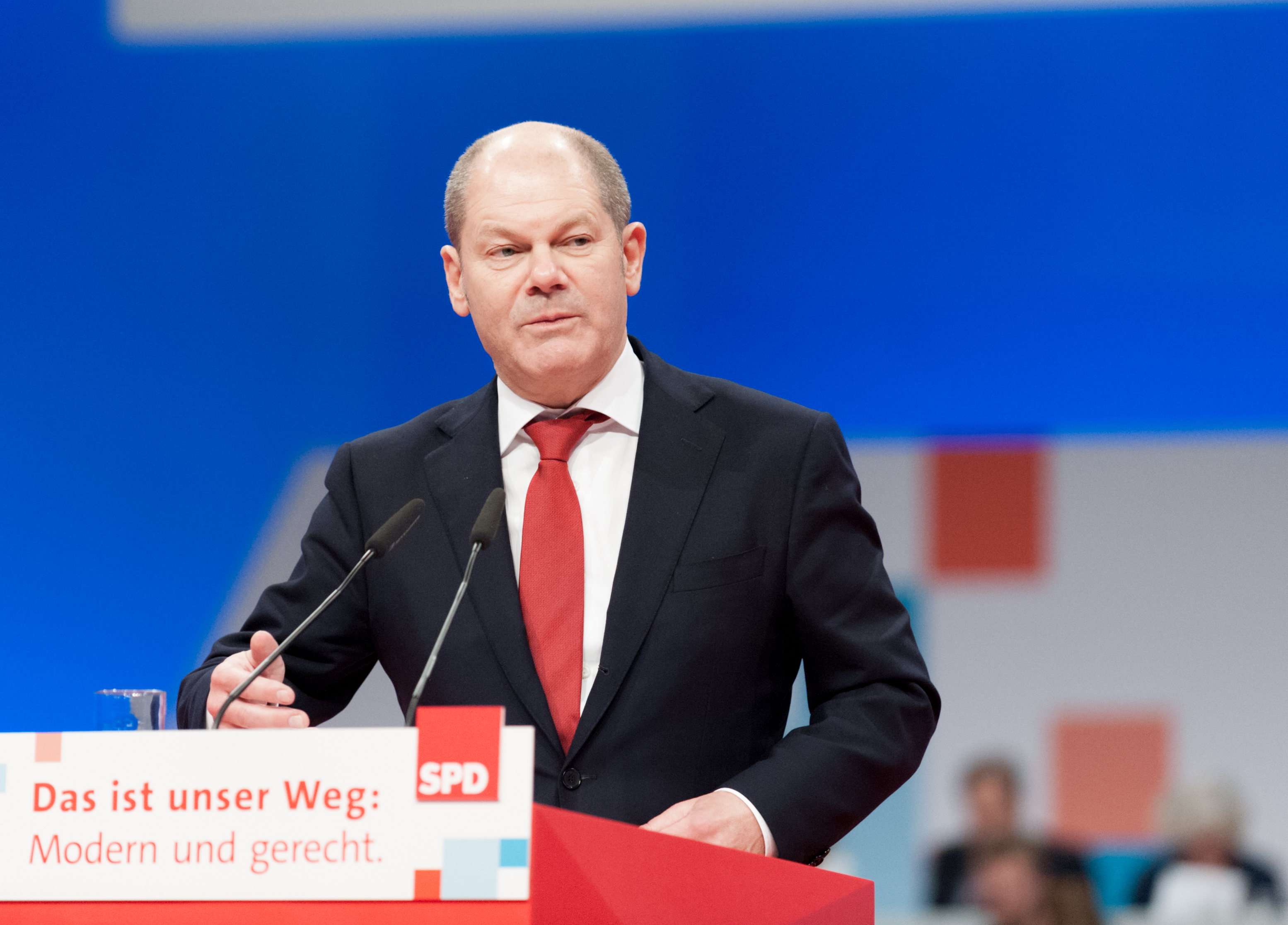 Olaf Scholz, Mitglied der Sozialdemokraten spricht auf dem Parteitag in Berlin. 17. Dezember 2017.