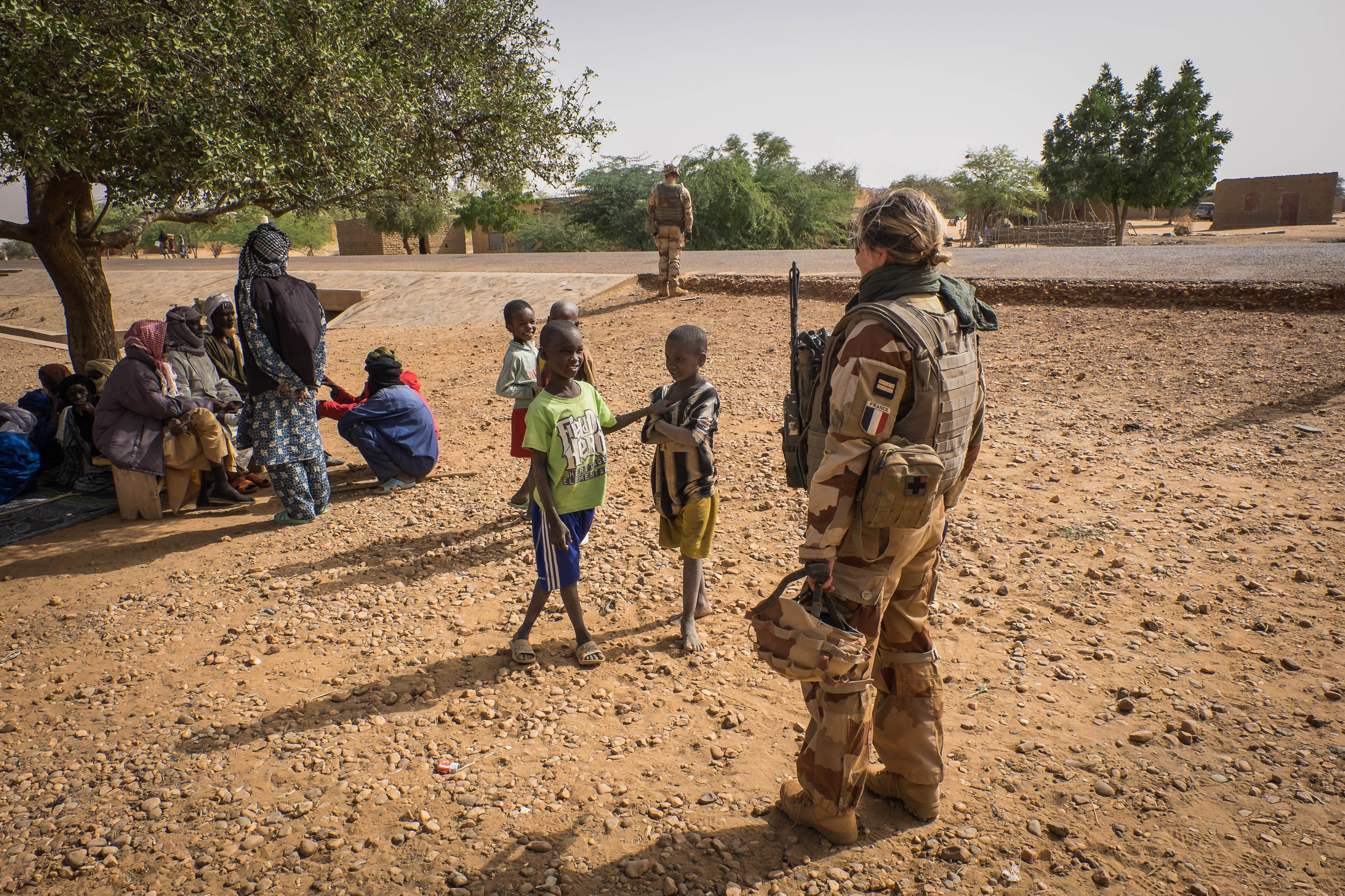 Ansongo, Mali - Décembre 2015 : Vie quotidienne des soldats français de l'opération militaire barkhane au Mali (Afrique) lancée en 2013 contre le terrorisme dans la région.