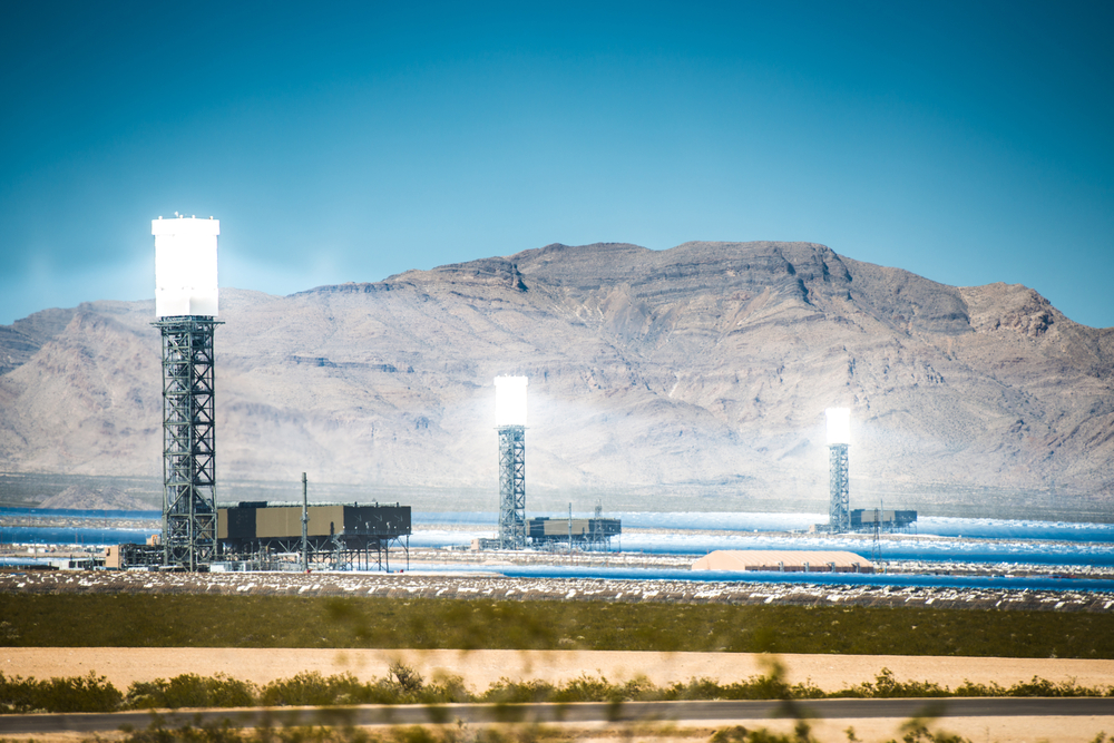 Concentrated Solar Thermal Plant in the California Mojave Desert, United States - Piotr Zajda