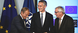 Le président du Conseil Européen Donald Tusk, le secrétaire général de l'OTAN Jens Stoltenberg, le président de la Commission Européenne Jean-Claude Juncker
